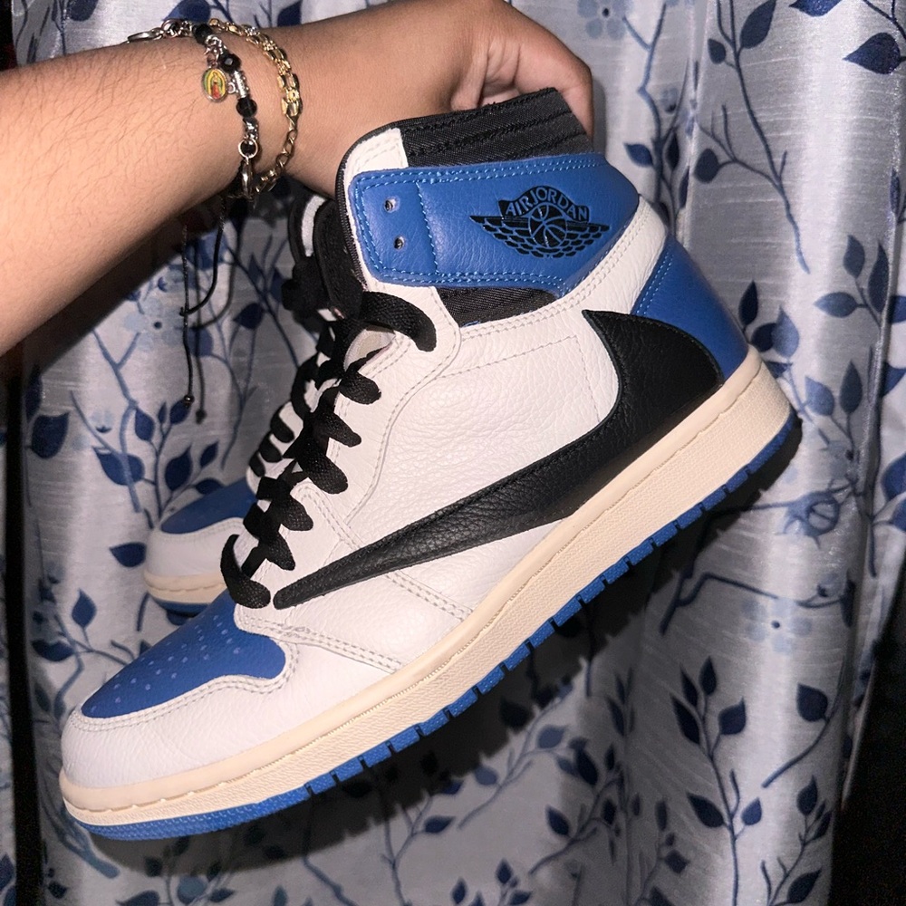 Jordan 1 Retro High Og X Travis Scott - image 2